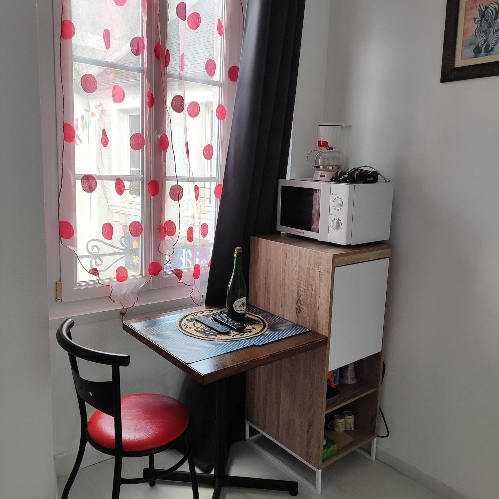 Gite Pour 6 Ou Chambre Pour 2 A Formigny Eksteriør billede