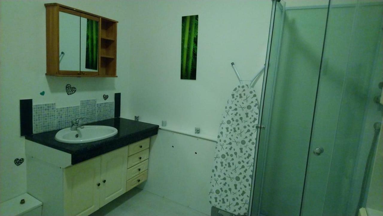 Gite Pour 6 Ou Chambre Pour 2 A Formigny Eksteriør billede