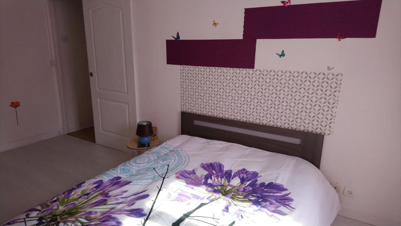 Gite Pour 6 Ou Chambre Pour 2 A Formigny Eksteriør billede